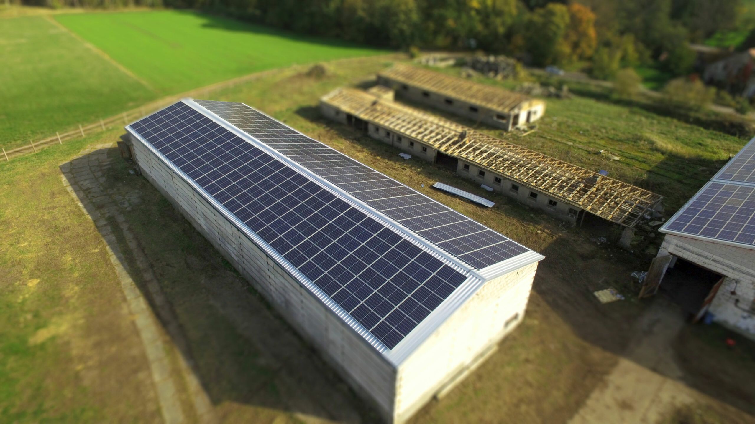 PV Anlage Dahnsdorf großflächige Eindeckung mit Solarmodulen